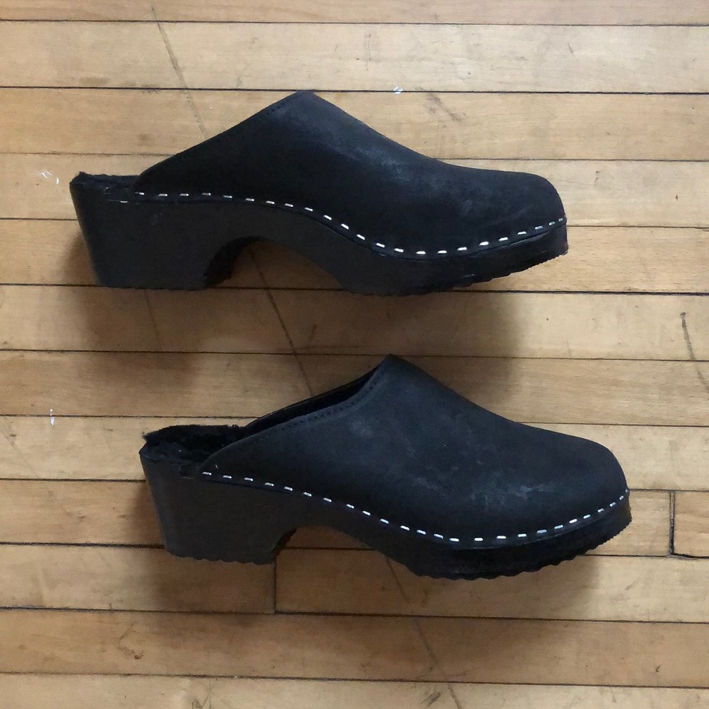 Maguba of Sweden Suede Shearling Black Clogs 40/9
